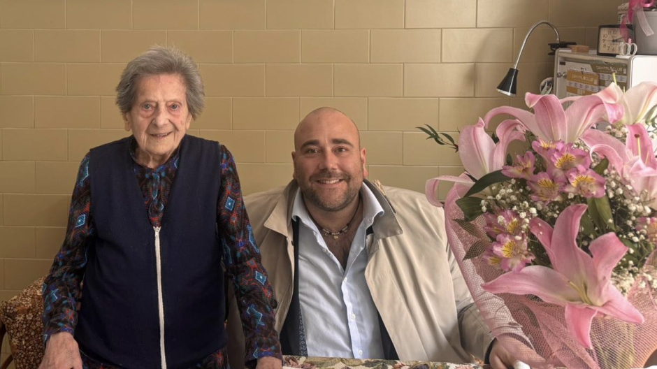 Novara, festa per i 100 anni della signora Maria Rosa